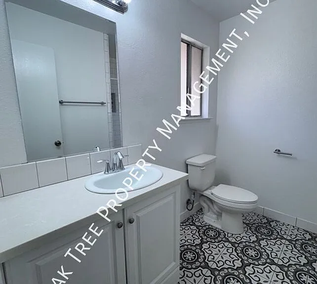 4619 E Indianapolis Ave — Photo 8