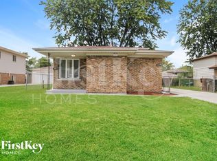 16428 Roy St, Oak Forest, IL