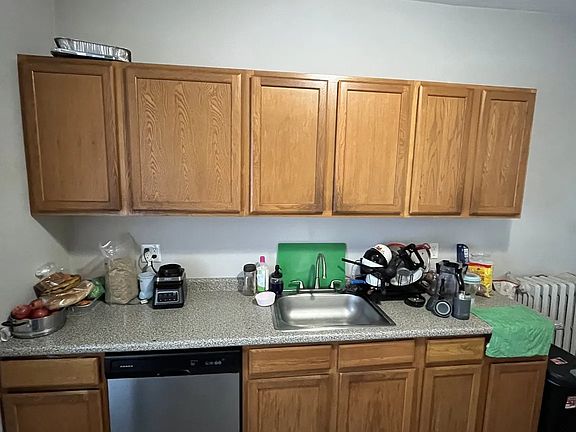 2nd image of 172 Bigelow St #4
