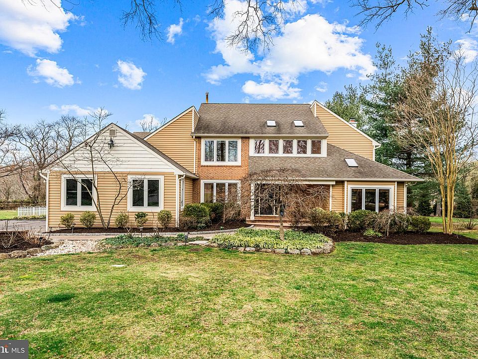 806 Joshua Ct, Moorestown, NJ 08057 | MLS #NJBL2061276 | Zillow