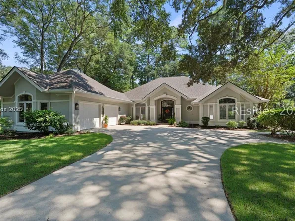 22 Primrose Ln, Hilton Head Island, SC 29926