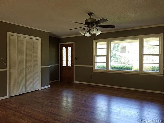 3rd image of 4304 Dawnwood Dr
