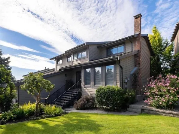 1410 Lansdowne Dr, Coquitlam, BC V3E 1Y4