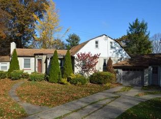 95 Lambeth Dr, Pittsburgh, PA 15241
