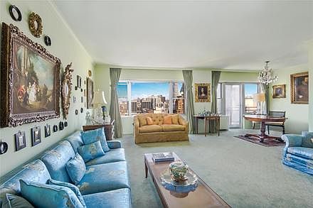 2nd image of 118 E 60th St APT 27C
