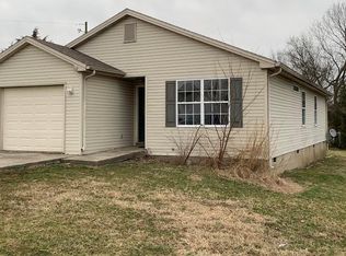 112 Hunter Ridge Dr, Lawrenceburg, KY 40342