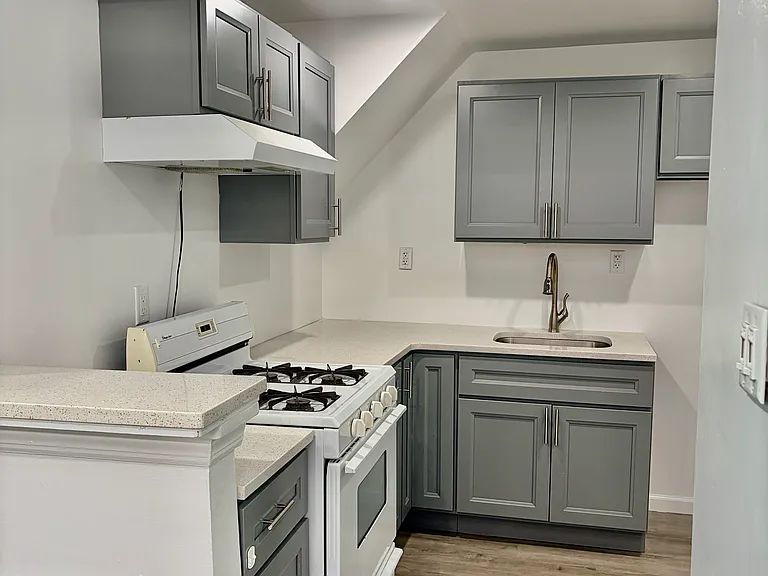 1345 Balcom Ave #1 — Photo 3