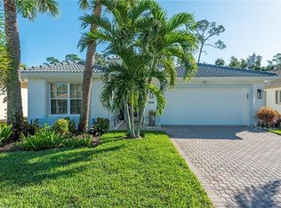 2438 Butterfly Palm Dr, Naples, FL 34119