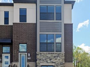 4019 River Valley Way Ln, Eagan, MN 55122