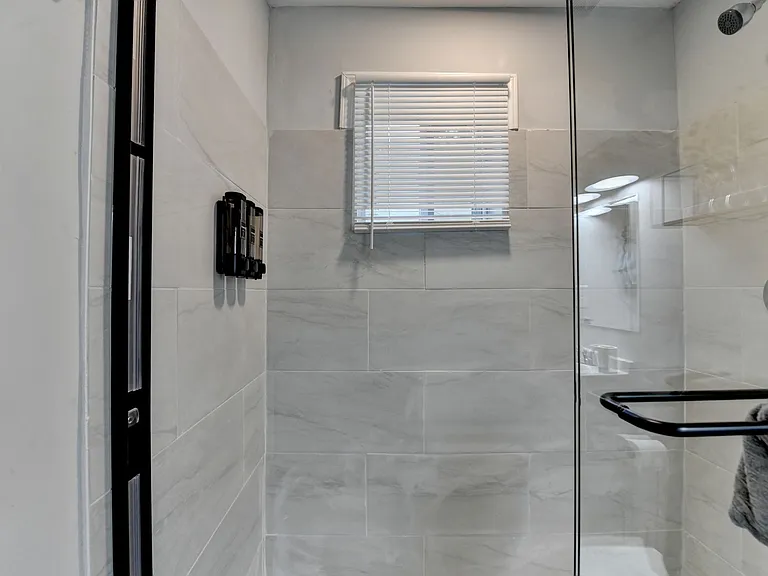 175 Burbank Dr NW #B — Photo 20