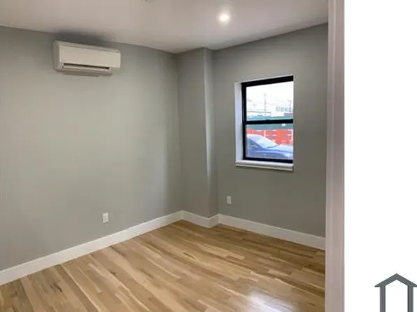 4204 Barnes Ave #1B, Bronx, NY 10466