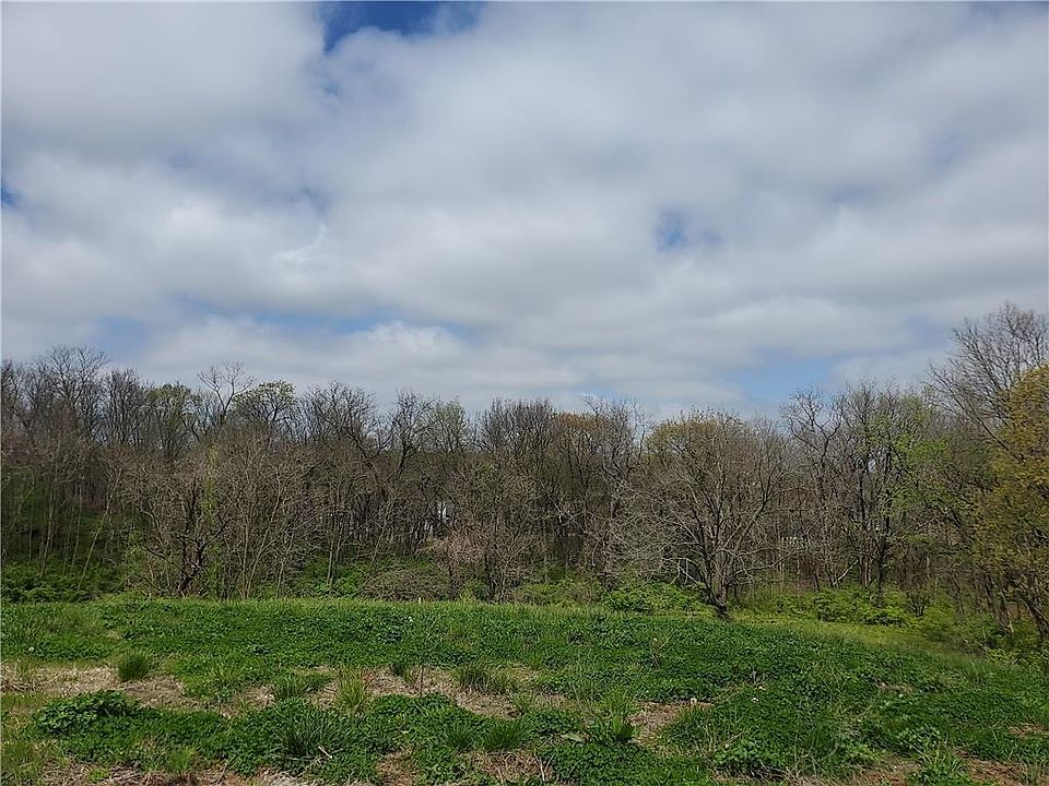 2nd image of 1196 Linden Rd