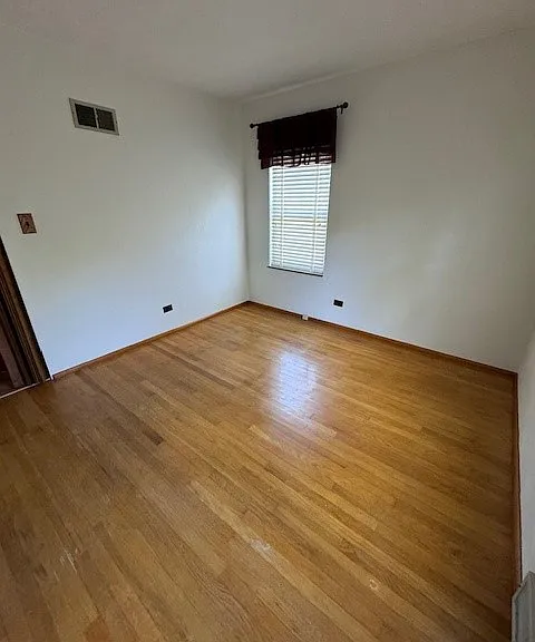 371 Urbanna Dr — Photo 5