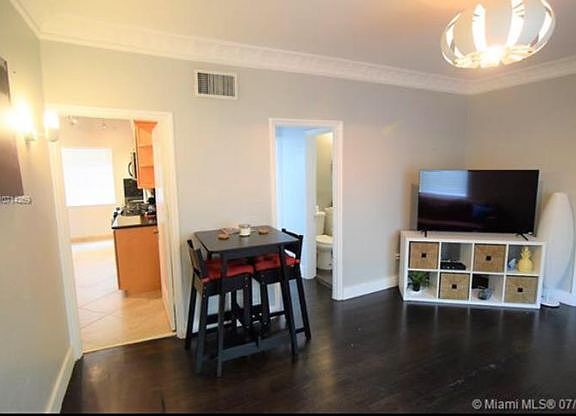 4th image of 846 Jefferson Ave