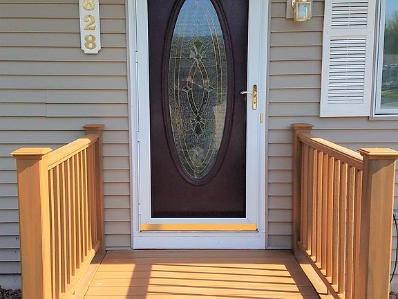 2nd image of 828 S Kendale Ct