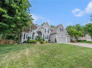 7325 Oakview St, Shawnee, KS 66216