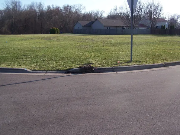 9 Lynn Ct, Coldwater, MI 49036