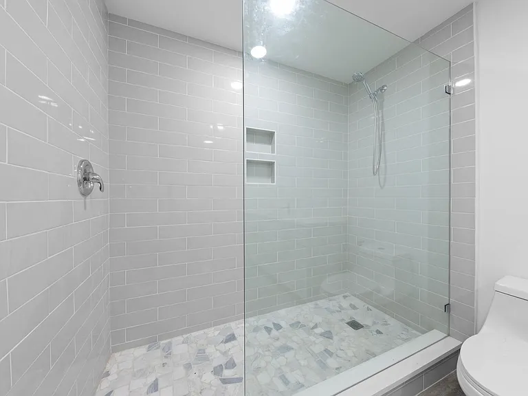 720 McIntosh St — Photo 16