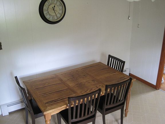 Eat in kitchen