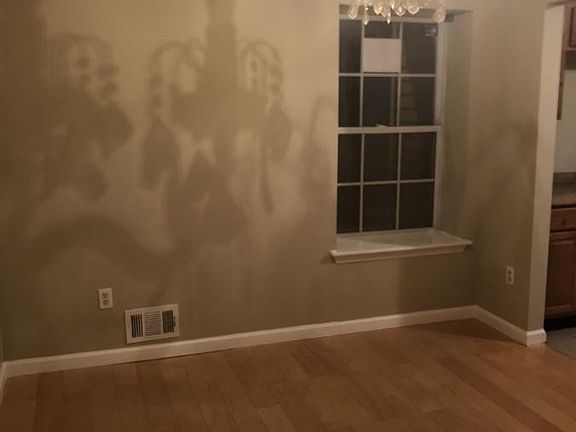 5th image of 100 Vaughan Dr