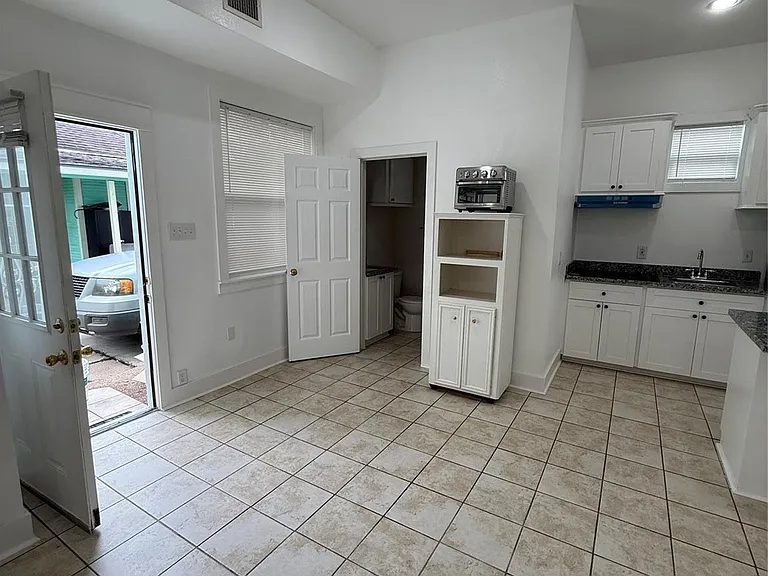 5201 Leeland St #B — Photo 3