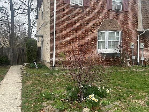 4th image of 4993 Cardiff Ct