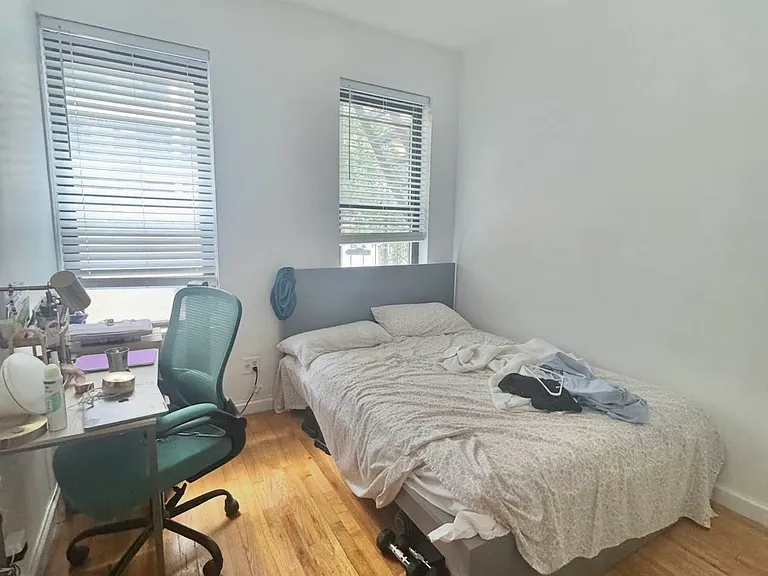 413 E 70th St #8 — Photo 6
