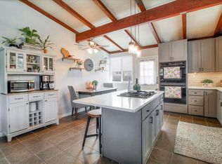 1744 Sunset Dr, Livermore, CA 94551