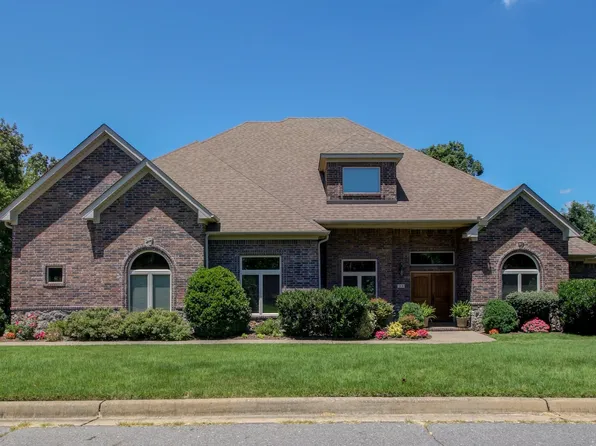 22 Winthrop Point, Little Rock, AR 72211