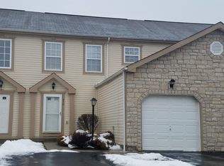 490 Faith Ann Dr, Pataskala, OH 43062