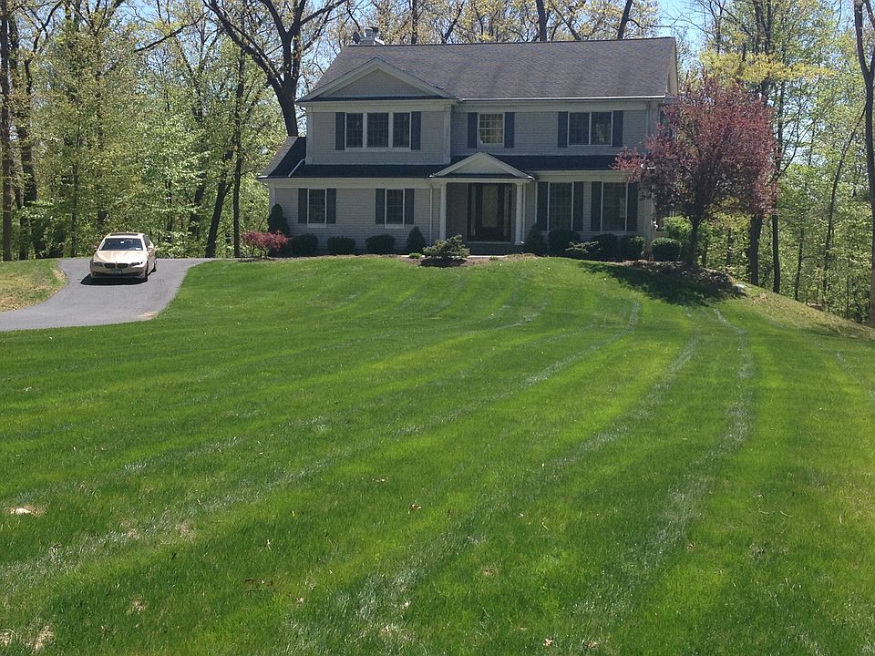 1st image of 7 Bittersweet Ln