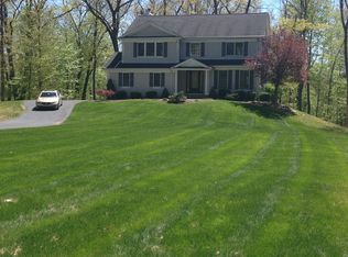 7 Bittersweet Ln, Cortlandt Manor, NY 10567