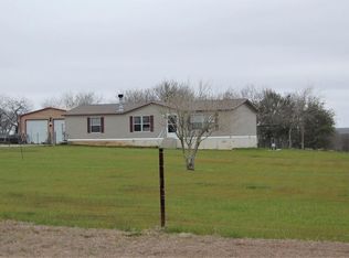 125 Indian Trl, Lockhart, TX 78644