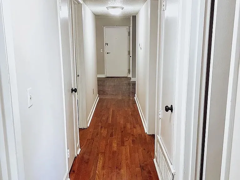 1744 N Hamilton St #B — Photo 12