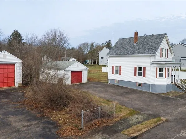 53 Gifford Ave, Dartmouth, MA 02747