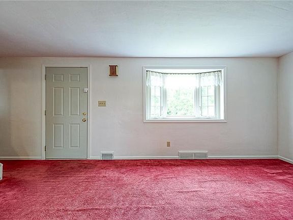 2nd image of 143 Shannon Heights Dr