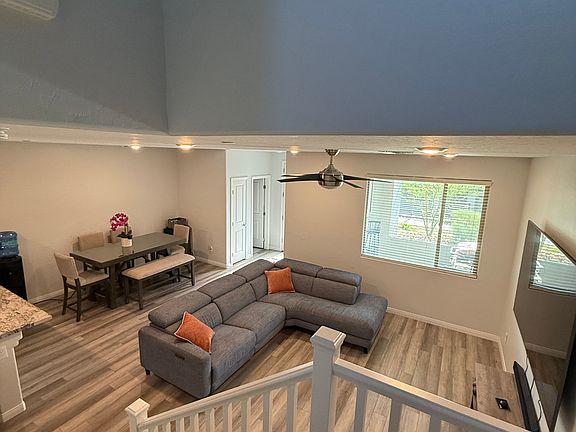 3rd image of 498 Fairview Hills St