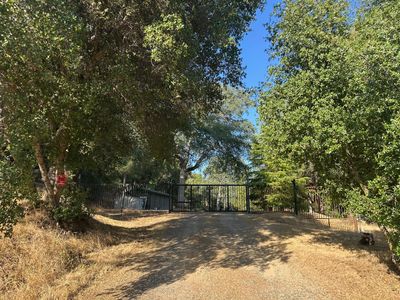 40089 John West Rd, Oakhurst, CA, 93644