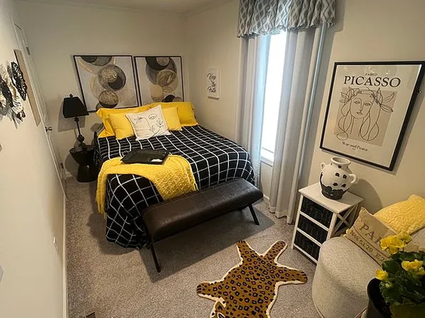 314 Lazy Acres Ln, Belton, MO 64012