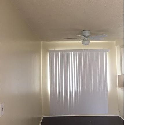 4th image of 11611 Menlo Ave APT C