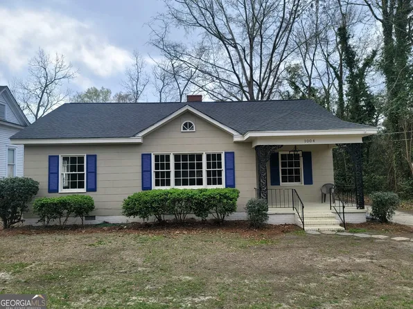 1004 Stonewall St, Dublin, GA 31021