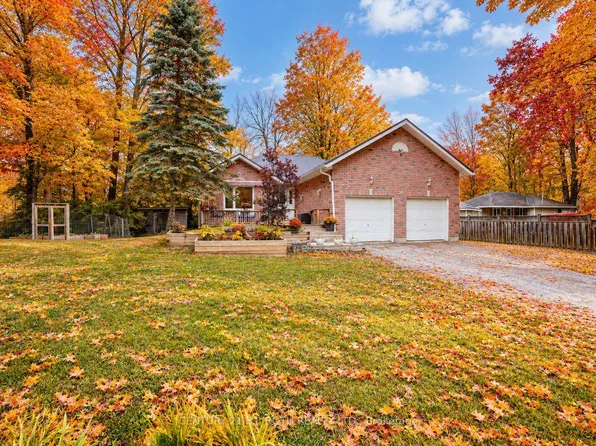 26 Bedford Rd, Georgina, ON L0E 1R0