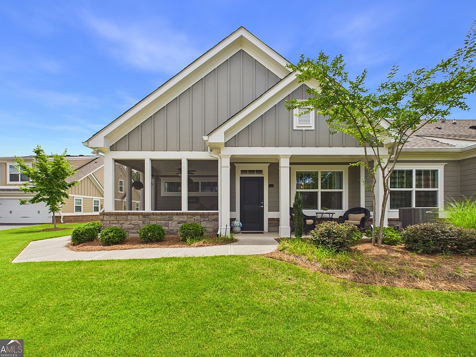 1st image of 903 Lexington Green Pnes