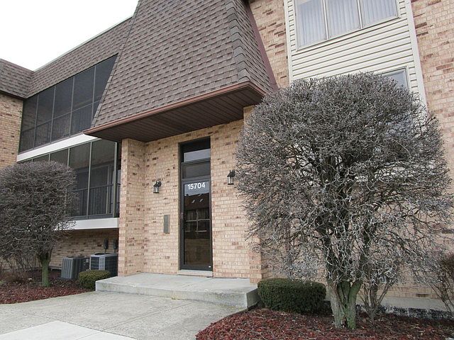 1st image of 15714 Foxbend Ct APT 1S