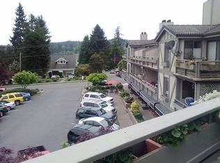 155 Madison Ave N, Bainbridge Island, WA 98110