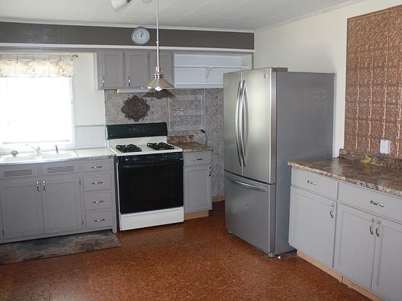 2nd image of 203 N Main St