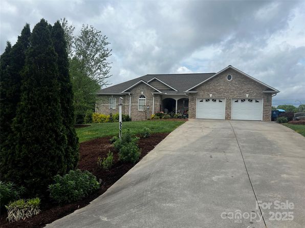 5507 Land Harbour Dr, Granite Falls, NC 28630