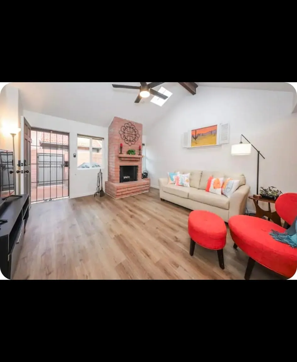 2 bed, 979 sqft, $2,195 — Photo 4