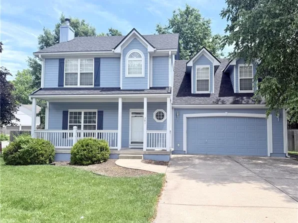 701 SE James Cir, Lees Summit, MO 64063