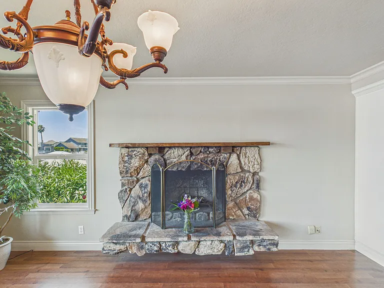 4910 Cabrillo Point — Photo 24